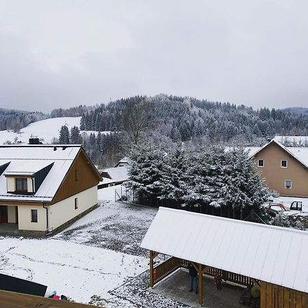 Apartman Mavis Kasperske Hory Exteriér fotografie